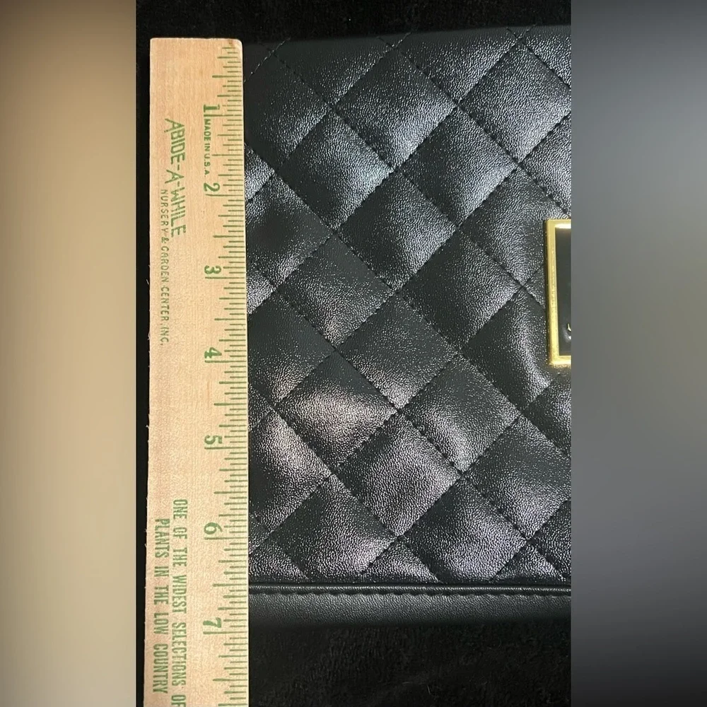 Younique quilted thick